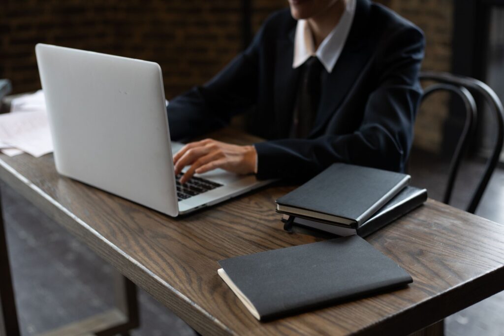 marketer writing generative AI prompts for content creation