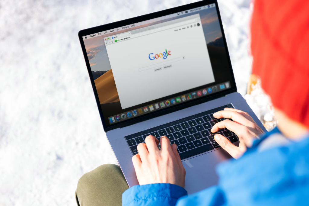 Google Ads search ads appearing for a typed search query